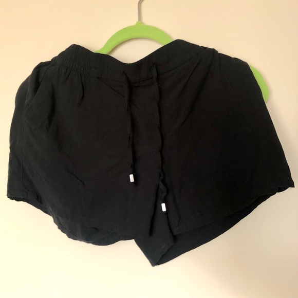 Black Cloth Drawstring Shorts with Pockets - Picture 1 of 6